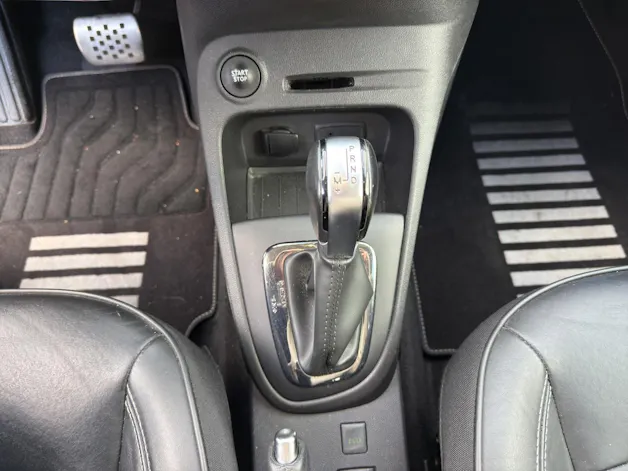 RENAULT Captur 1.3 T 16V Initiale Paris EDC