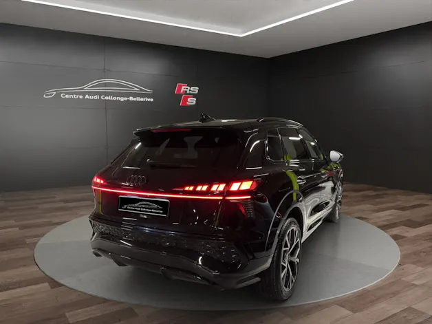 Audi Q3 SUV 110 kW TFSI S tronic