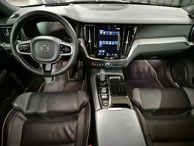 Volvo V60 2.0 T8 TE R-Design eAWD