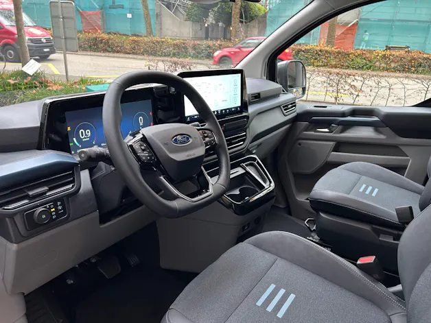 Ford Tourneo Bus 320 L2H1 Active Automat