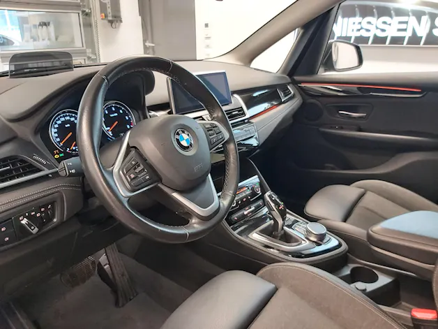 BMW 218d xDrive Active Tourer Sport Line