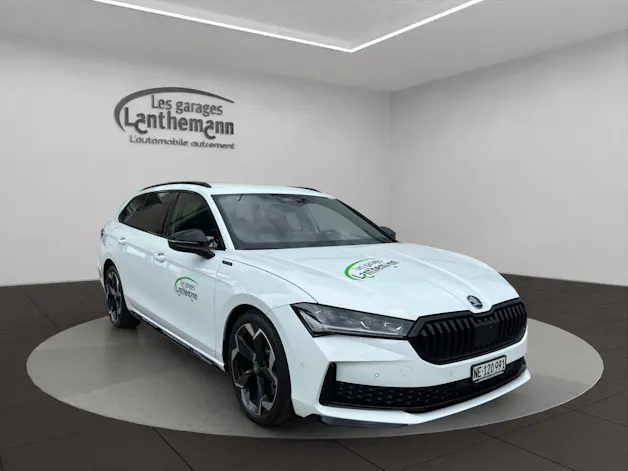 Škoda Superb Combi 2.0 TSI Sportline 4x4 DSG
