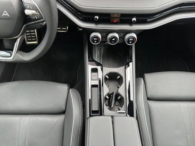 Škoda Superb Combi 2.0 TSI Sportline 4x4 DSG