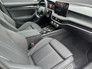 Škoda Superb Combi 2.0 TSI Sportline 4x4 DSG
