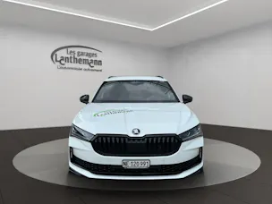Škoda Superb Combi 2.0 TSI Sportline 4x4 DSG