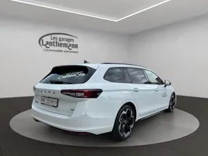 Škoda Superb Combi 2.0 TSI Sportline 4x4 DSG