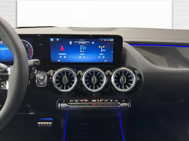 Mercedes-Benz GLA 220 d AMG Line 4Matic Swiss Star