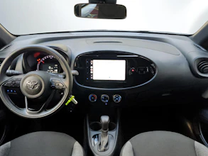 https://vehicle.imgix.net/4080273/3bd0454e-e17f-48f3-aff9-49d19e47f7ac.jpg