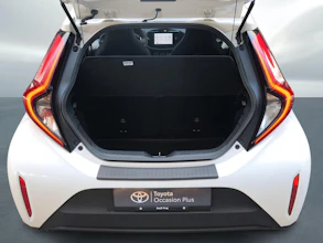 https://vehicle.imgix.net/4080273/e985b515-a122-4d9e-92ad-a2a8e21f51ff.jpg