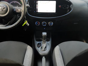https://vehicle.imgix.net/4080273/f472a201-5bdc-4373-81d0-d6d59a2486f2.jpg