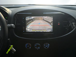 https://vehicle.imgix.net/4080273/f7c11ac2-022c-4893-8b56-ca03b1917f2a.jpg