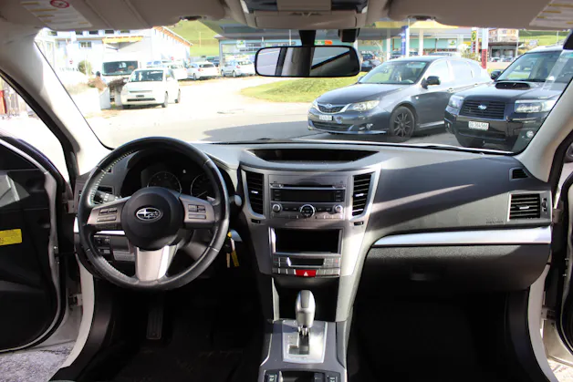 Subaru Legacy Station 2.0i Swiss