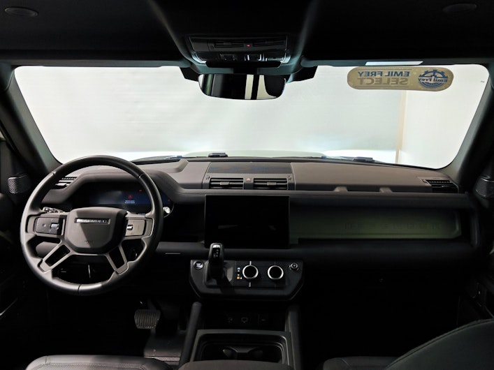 Vehicle image LAND ROVER DEFENDER