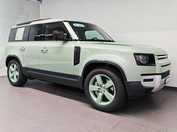 Vehicle image LAND ROVER DEFENDER