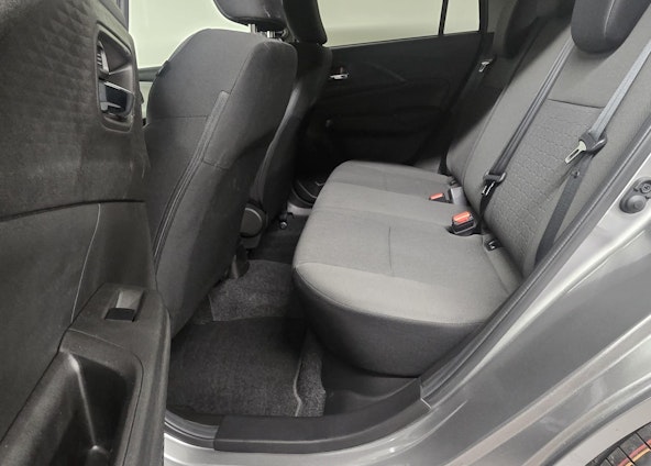 Vehicle image 7 Vehicle image 7