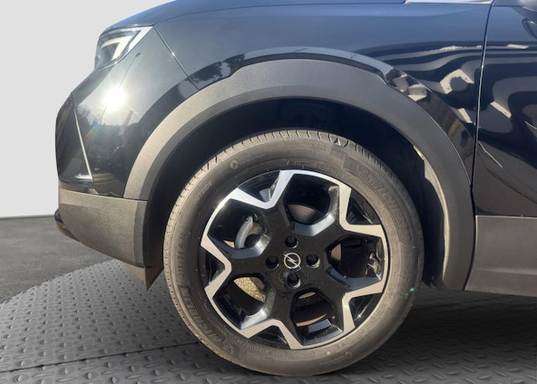 Vehicle image 8 Vehicle image 8