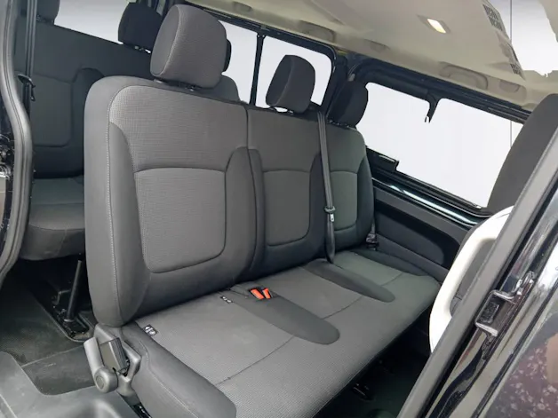 Renault Trafic Grand Passenger 2.0 dCi evolution