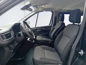 Renault Trafic Grand Passenger 2.0 dCi evolution