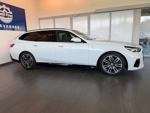 Vehicle image BMW 520d xDrive Touring M-Sport