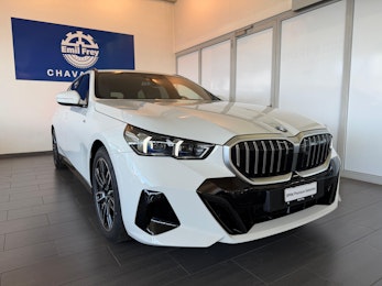 Vehicle image BMW 520d xDrive Touring M-Sport