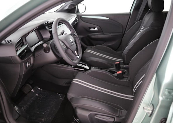 Vehicle image 5 Vehicle image 5