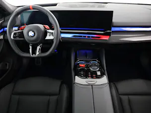 BMW M5 xDrive Touring