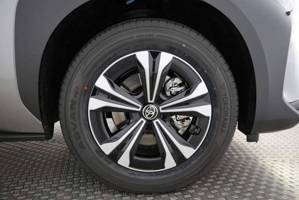 Vehicle image 12 Vehicle image 12