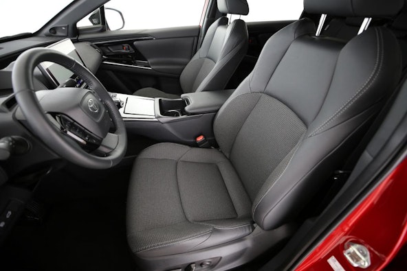 Vehicle image 3 Vehicle image 3