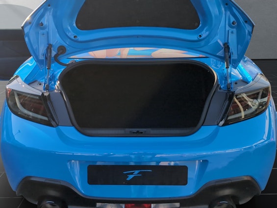 Vehicle image 9 Vehicle image 9