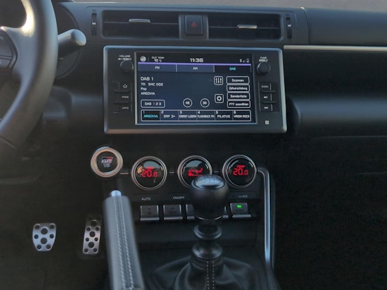 Vehicle image 5 Vehicle image 5