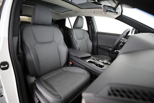 Vehicle image LEXUS RZ 450e Comfort