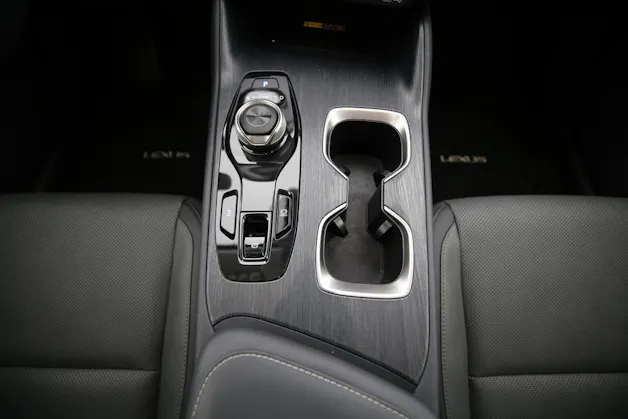 Lexus RZ 450e Comfort