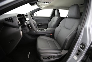 Vehicle image LEXUS RZ 450e Comfort