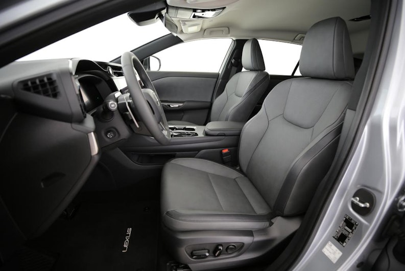 Vehicle image LEXUS RZ