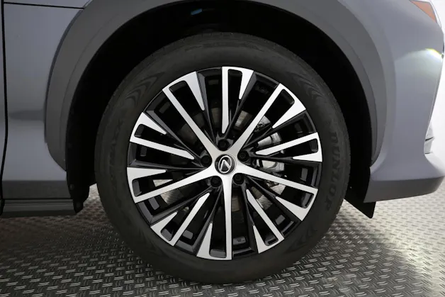 Lexus RZ 450e Comfort