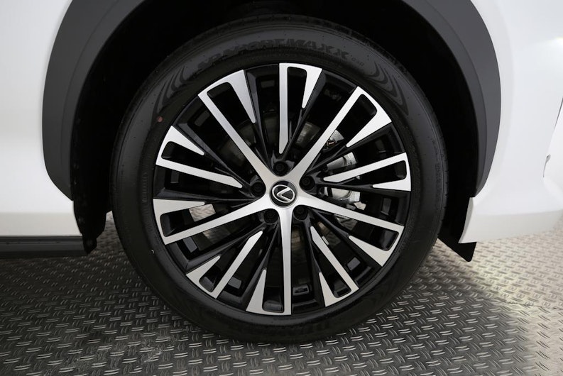 Vehicle image LEXUS RZ