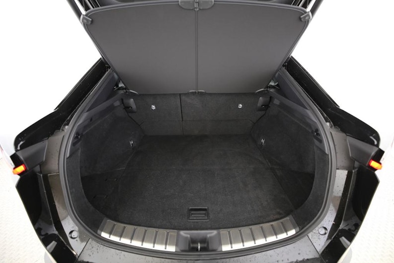 Vehicle image LEXUS RZ