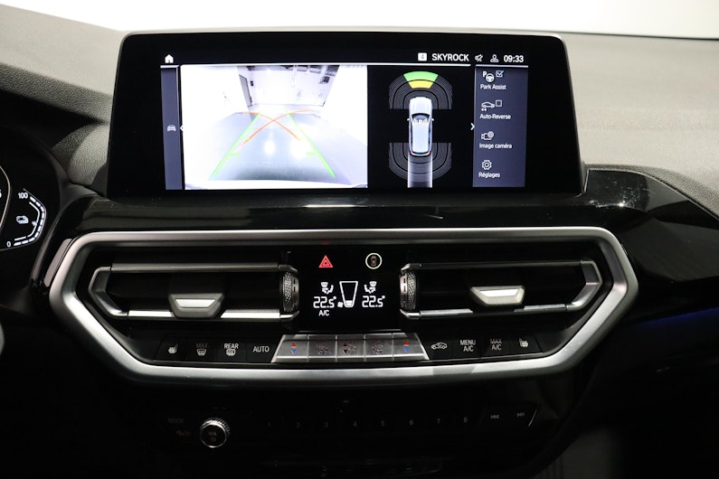 Vehicle image BMW X3