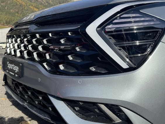 Vehicle image 5 Vehicle image 5