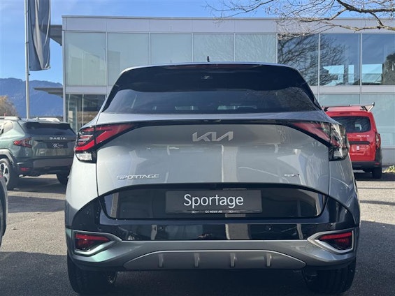 Vehicle image 3 Vehicle image 3