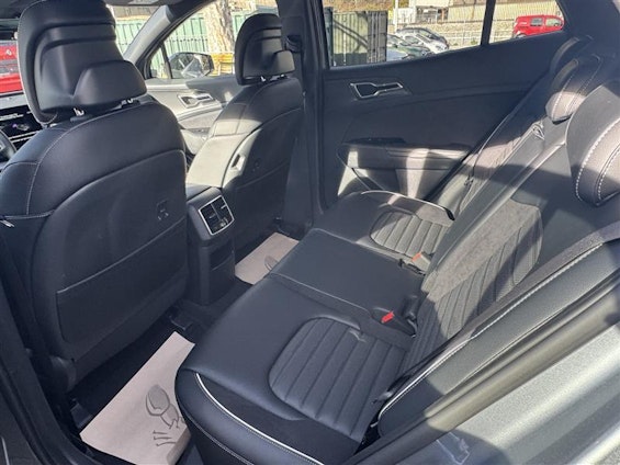 Vehicle image 10 Vehicle image 10