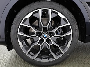 Vehicle image BMW X7 40d xDrive SAG