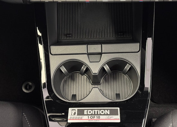 Vehicle image 14 Vehicle image 14