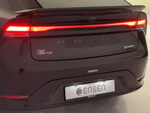Toyota Prius 2.0 Plug-In-Hybrid Style