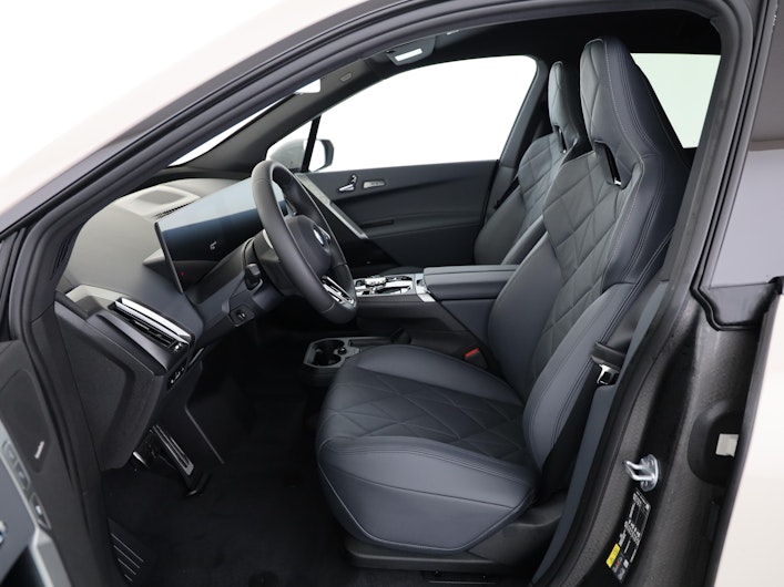 Vehicle image BMW iX