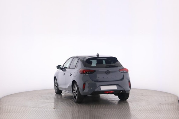 Vehicle image 9 Vehicle image 9