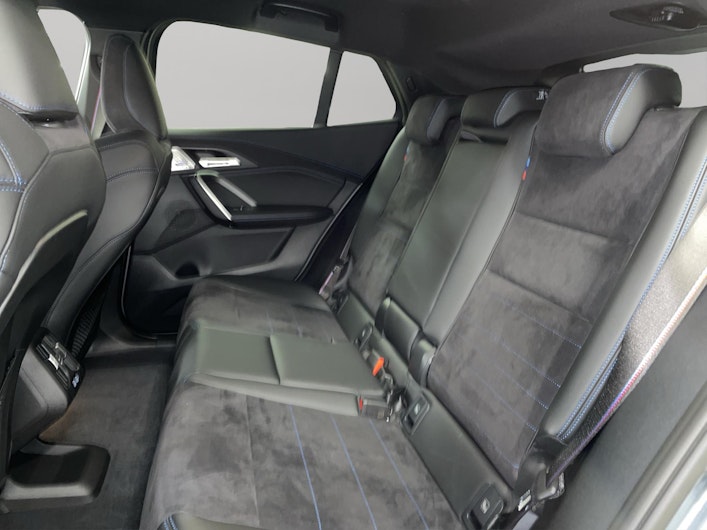 Vehicle image BMW iX2