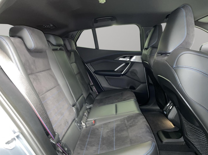 Vehicle image BMW iX2