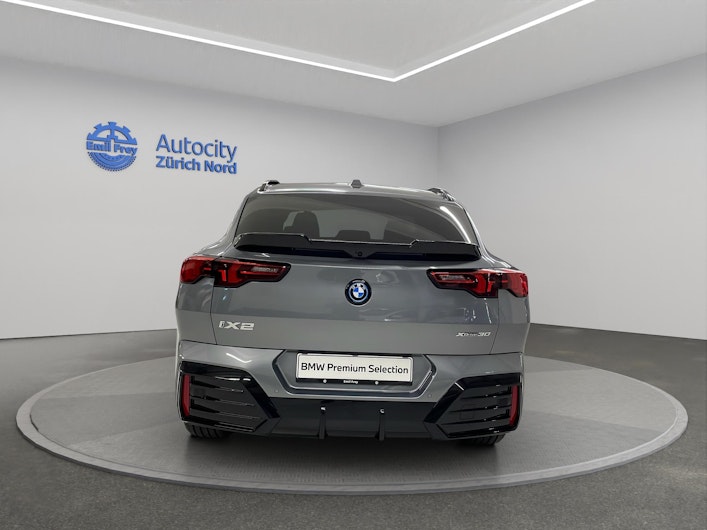 Vehicle image BMW iX2