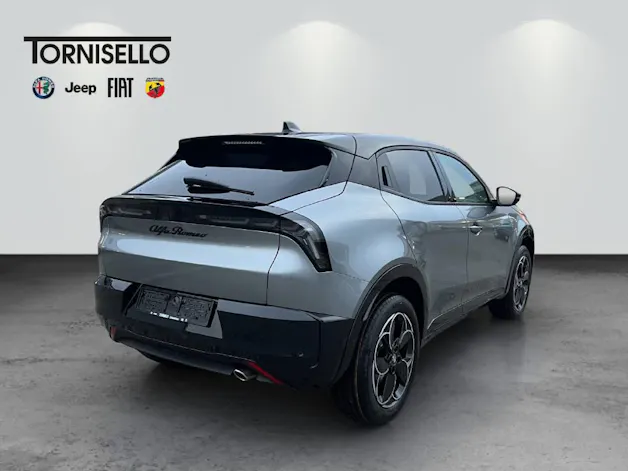 Alfa Romeo Junior 1.2 Ibrida AWD Sky